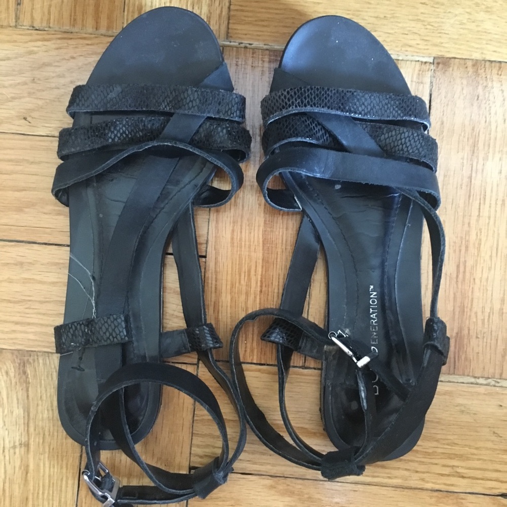 BCBGeneration / BCBG Rossie Sandals - Black